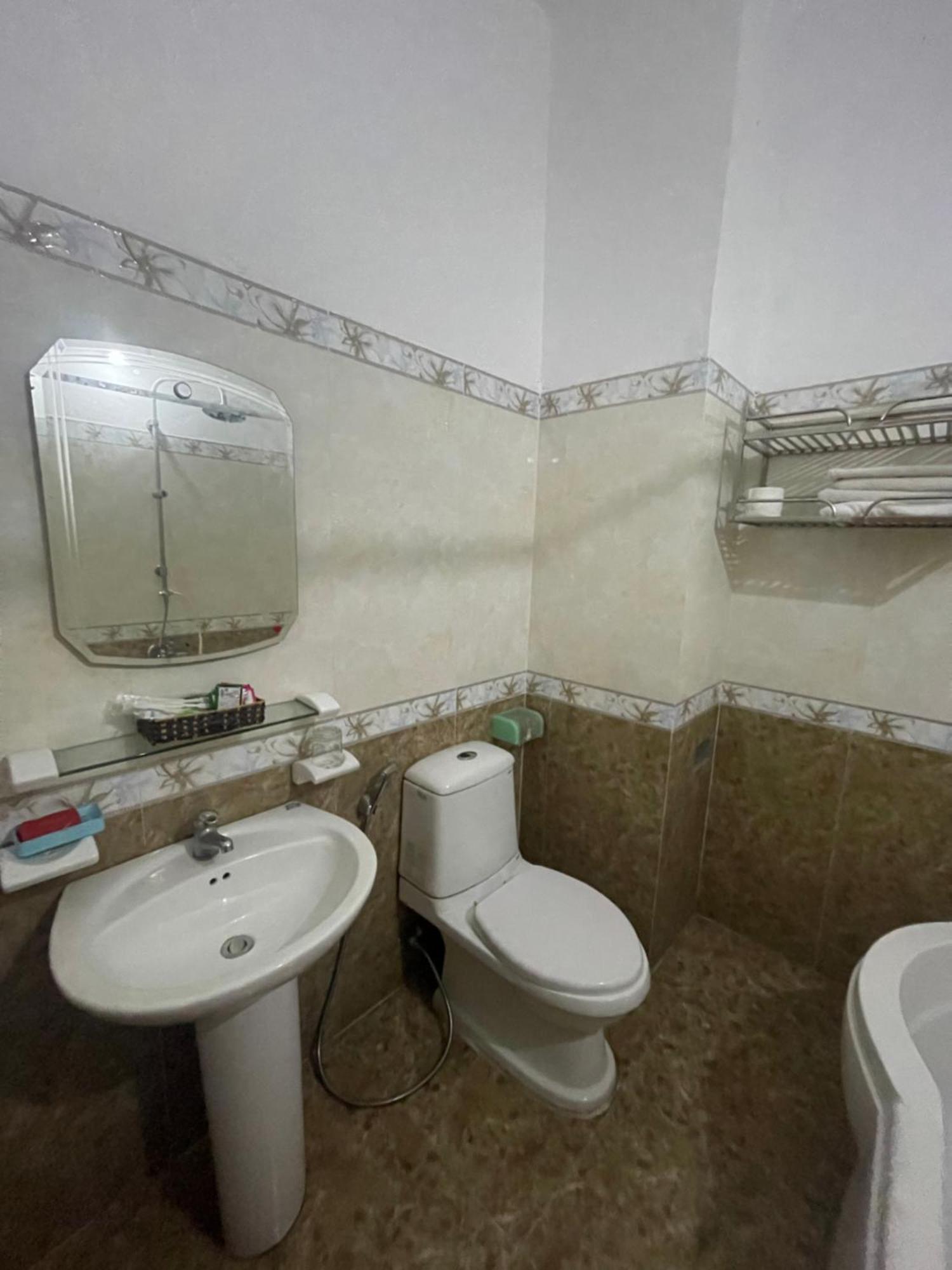 Oyo 553 Truong Giang Hotel Da Nang Eksteriør bilde